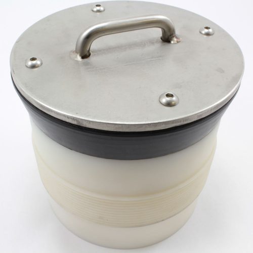 Reactor Vessel Stud Hole Plugs